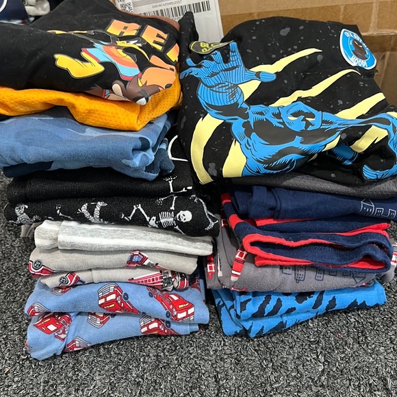 Boys pjs 4/5t